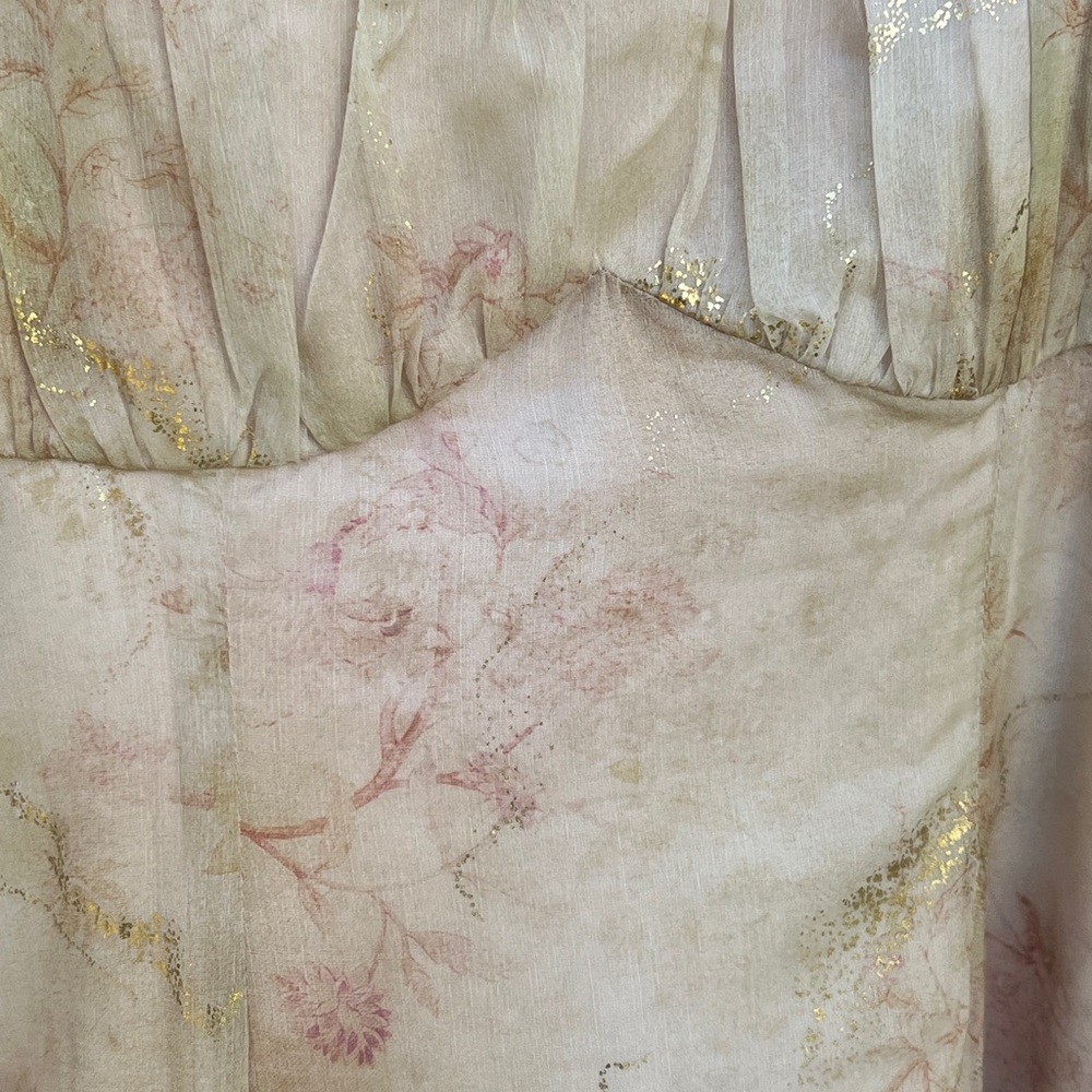 Elegant Cream Ruffled Dress - Picture 10 of 12